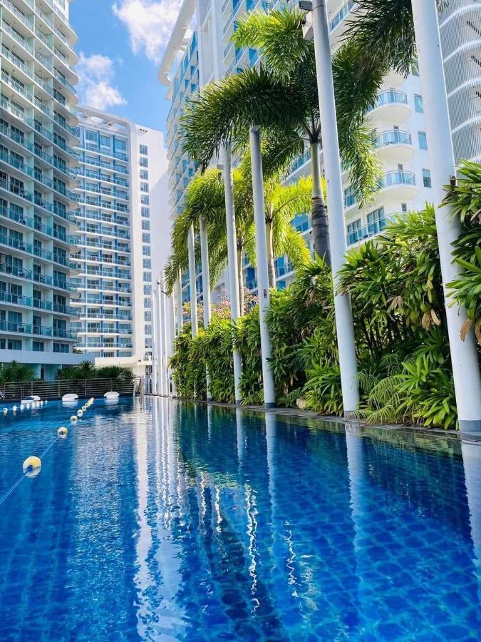 Azure Condo Resort Paranaque Bldg Maldives 마닐라 외부 사진